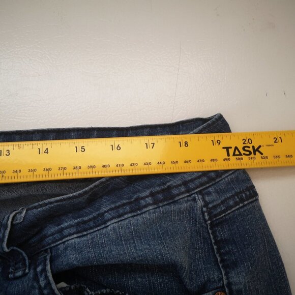 DC Jeans Ladies Size 20 Medium Wash Slightly Curvy Distressed Front Jeans - Picture 8 of 10